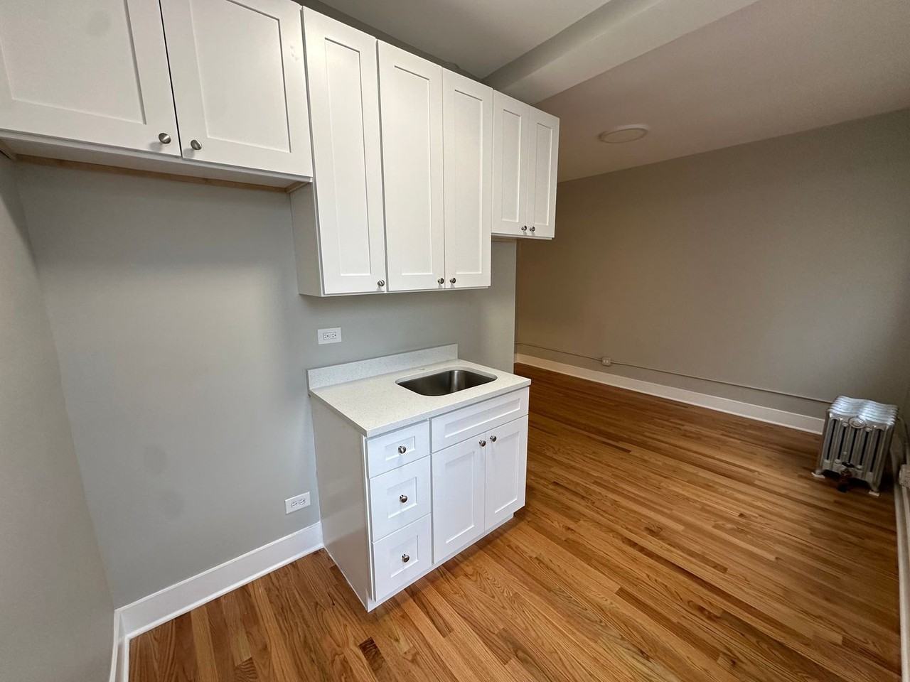 4902 N Saint Louis Ave #1E - Photo 2 of 9