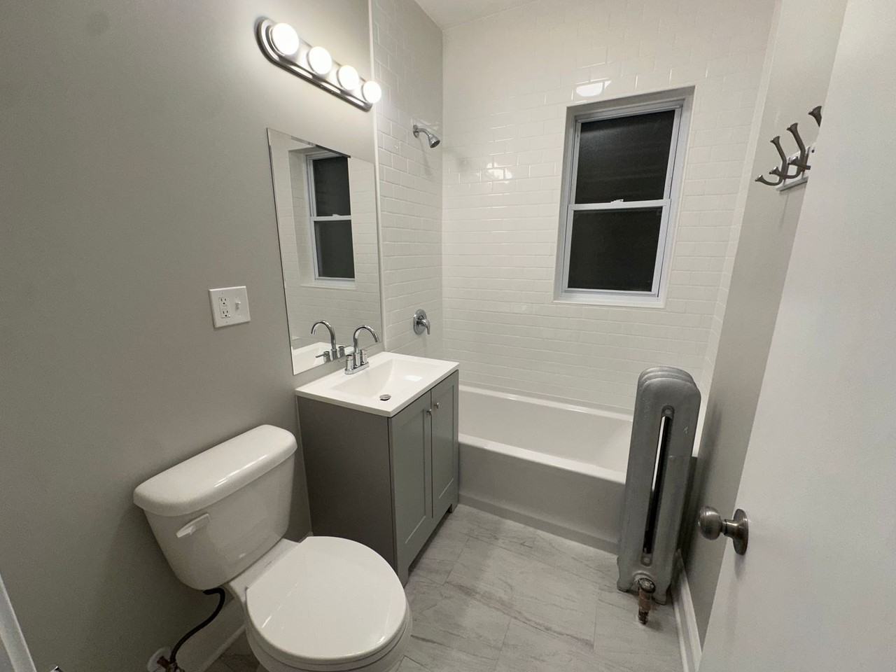 4902 N Saint Louis Ave #1E - Photo 5 of 9