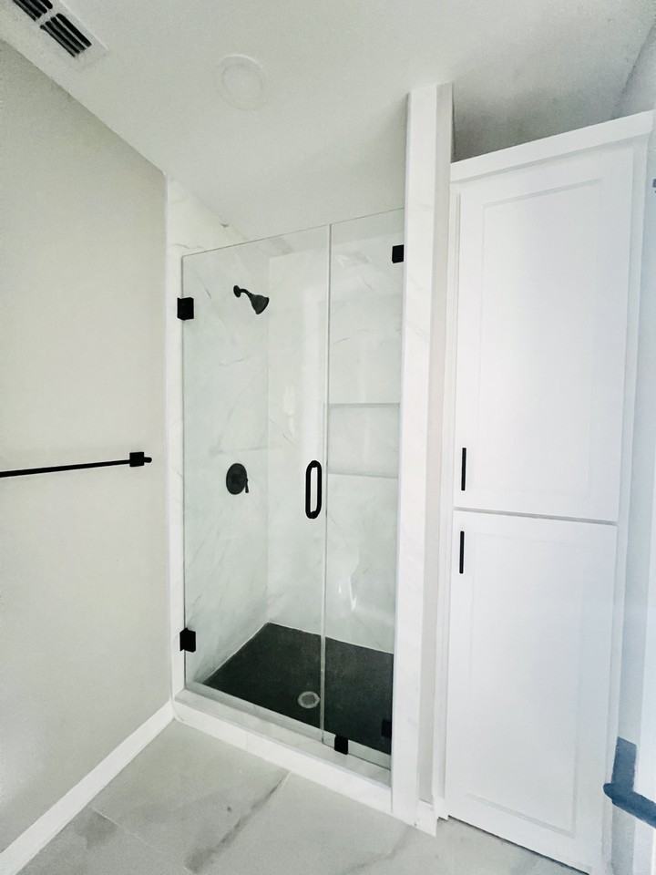 1300 Hummingbird Ct #16 - Photo 7 of 8