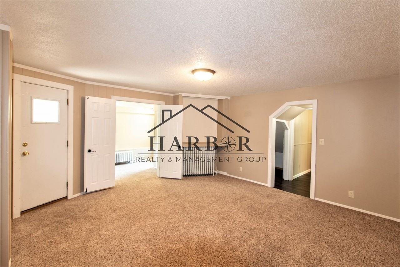 28 6th Ave Se - Photo 7 of 19