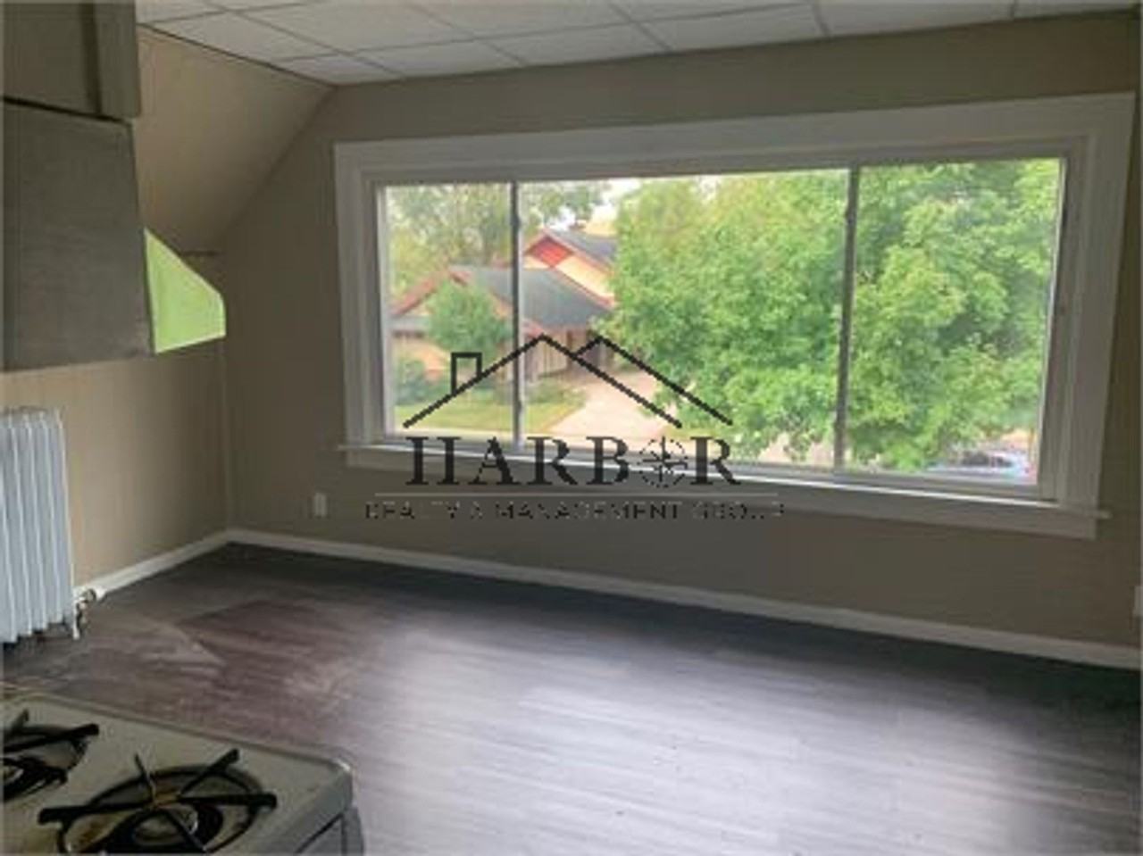 28 6th Ave Se - Photo 4 of 8