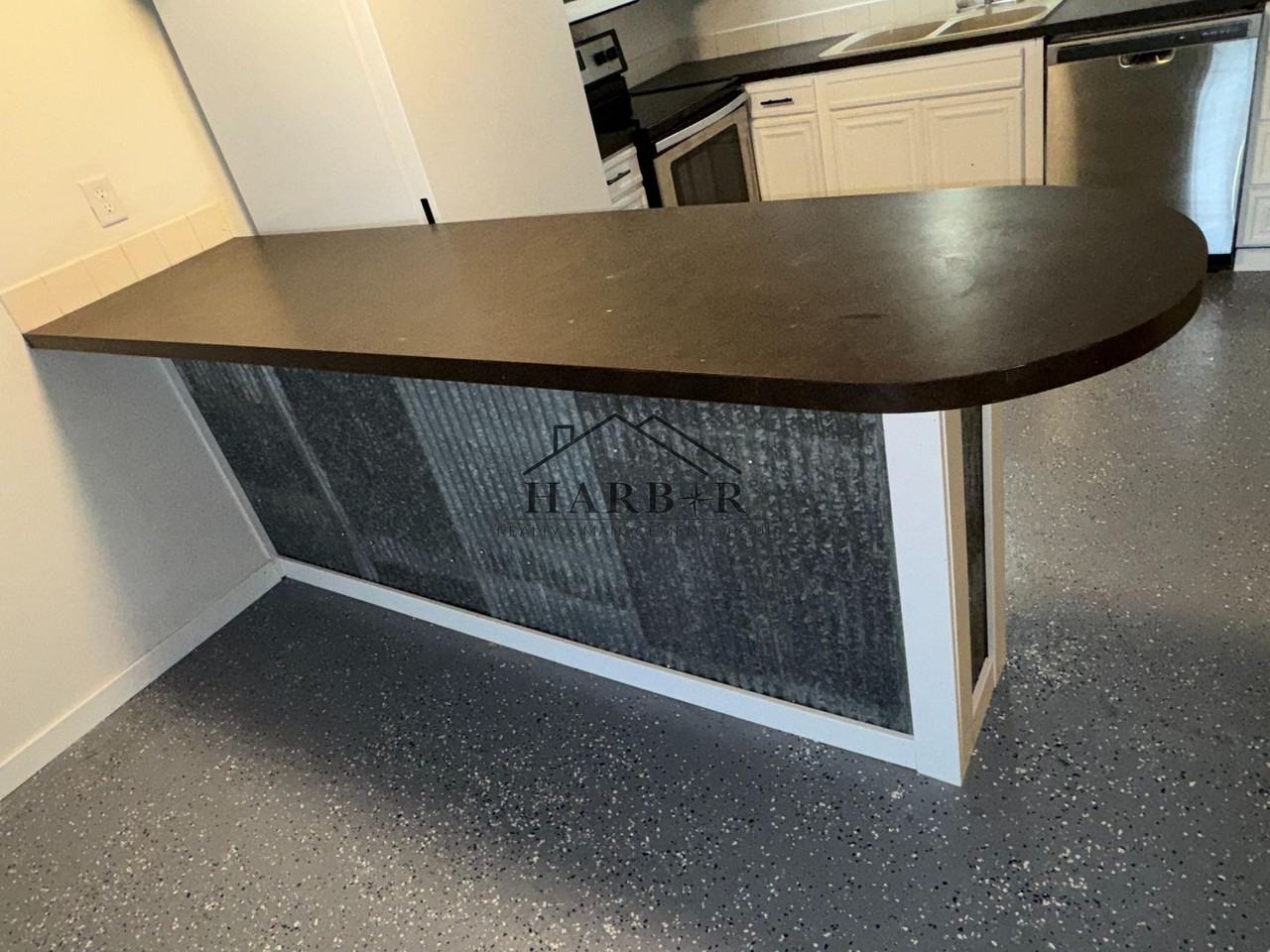 823 Doran Dr - Photo 2 of 9