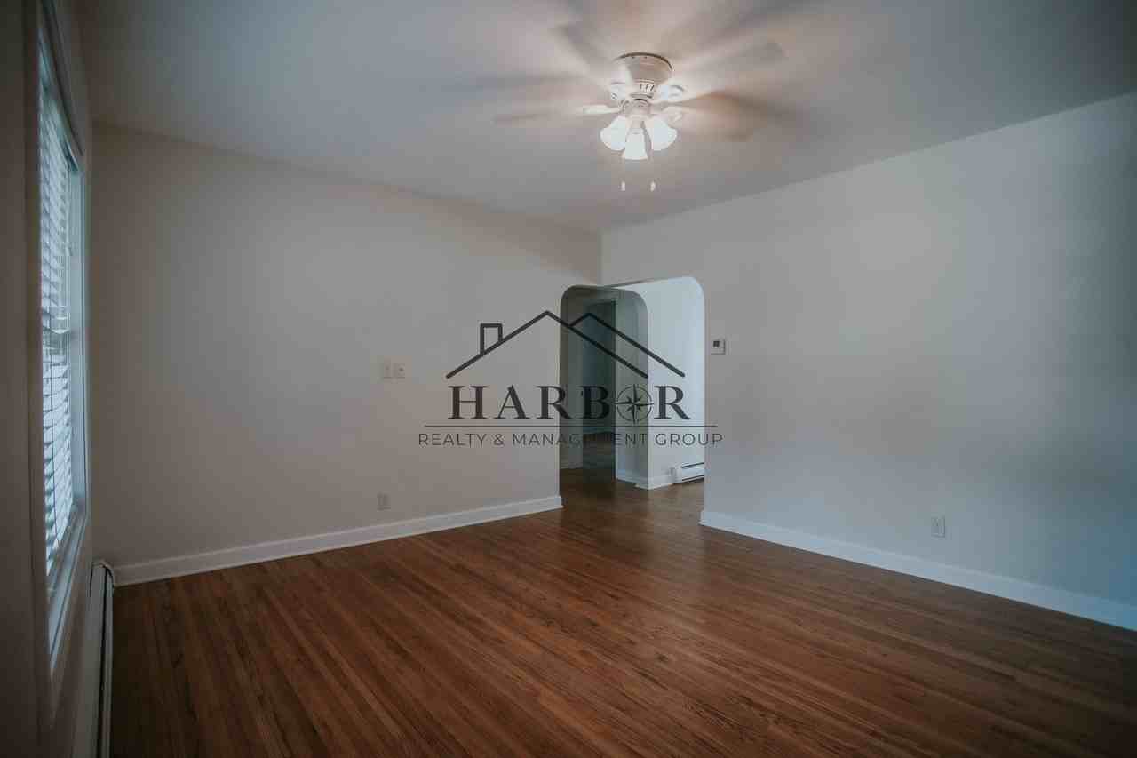 608 6th Ave Sw - Photo 5 of 17