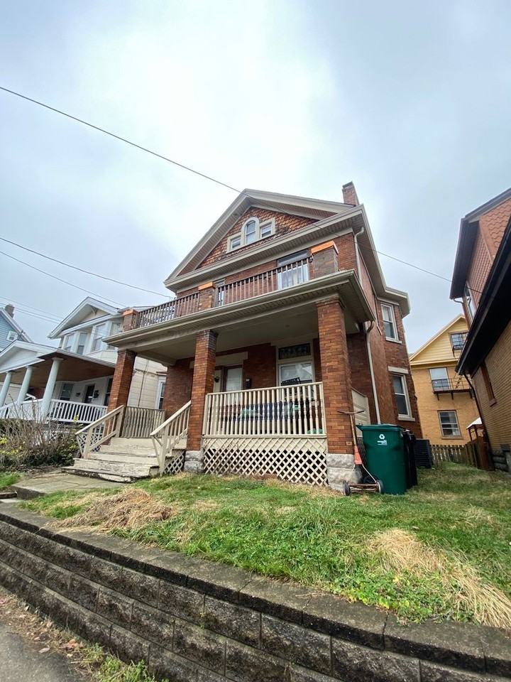 430 Southview Ave - Photo 2 of 20