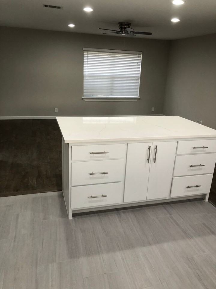 3210 Bryn Mawr Dr - Photo 2 of 11