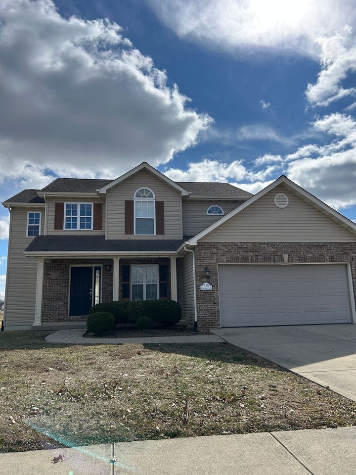 719 Moorland Cir - Photo 3 of 25