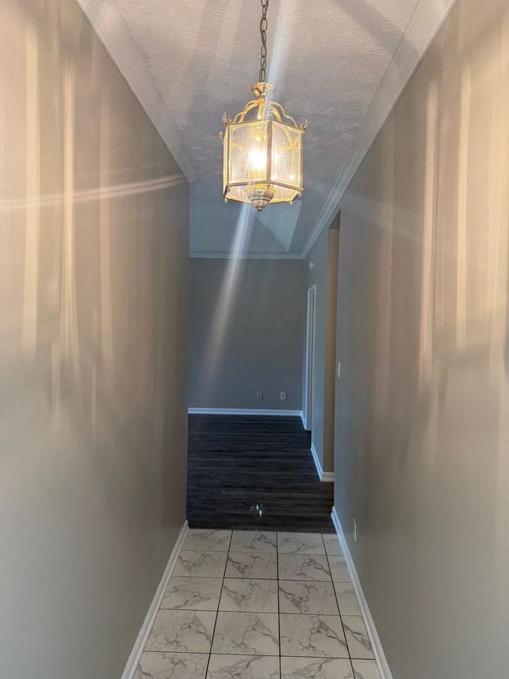 1944 Woodrun Dr - Photo 5 of 38