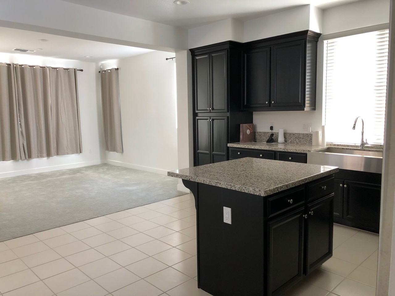 1632 Wild Oat Way - Photo 5 of 7