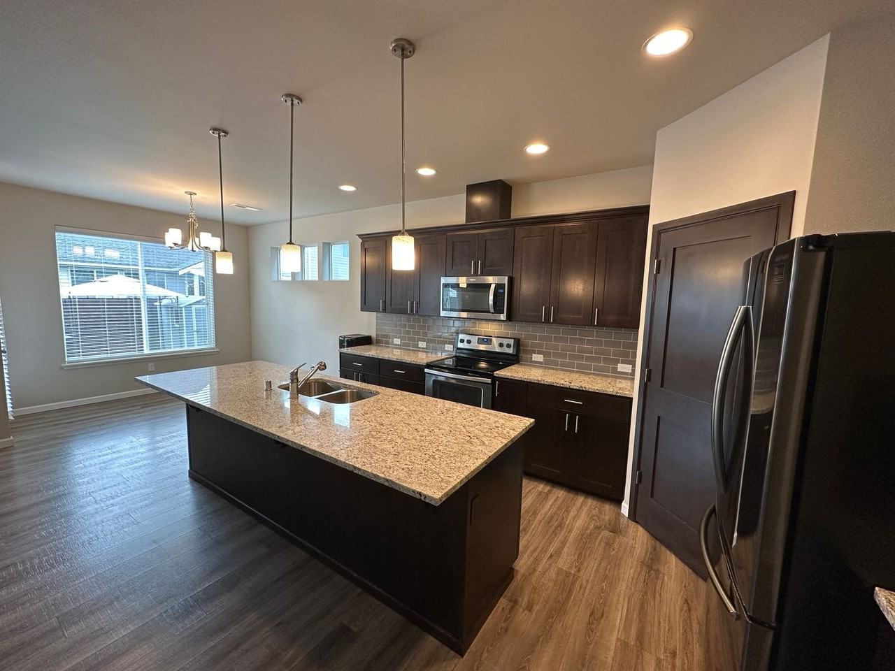 9978 Dain St Se - Photo 4 of 16