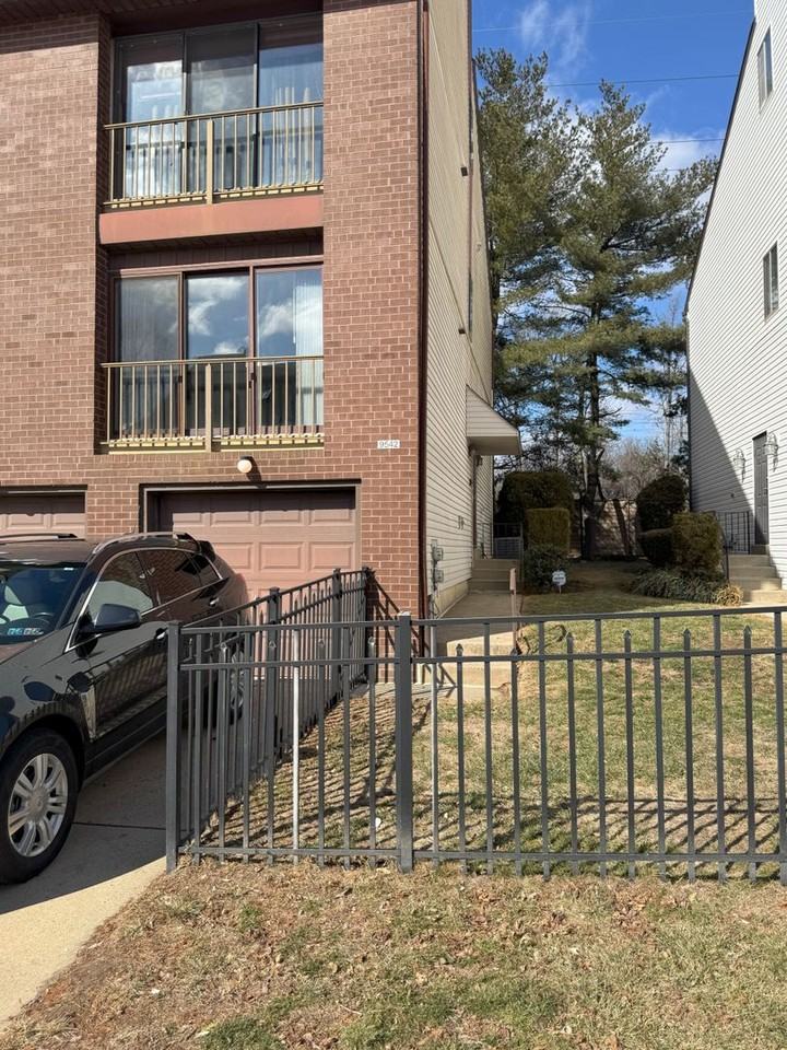 9542 James St #A - Photo 2 of 16