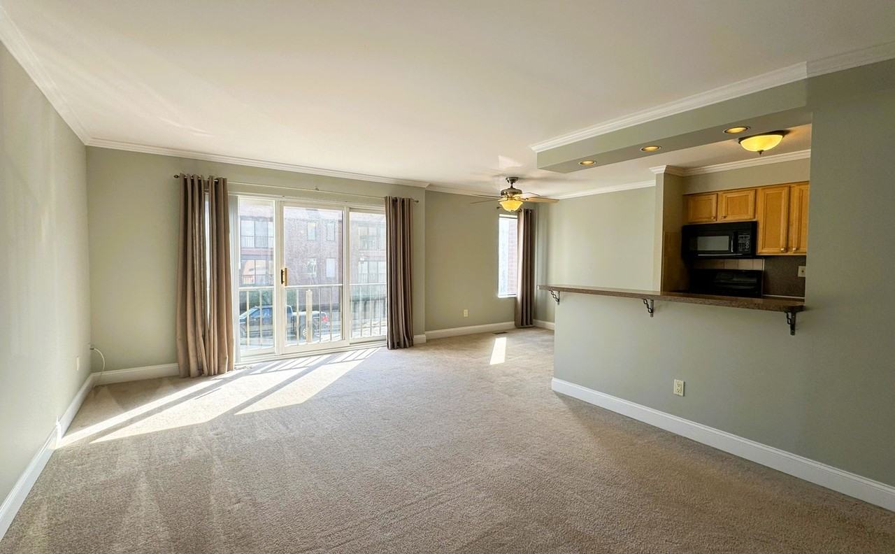 9542 James St #A - Photo 3 of 16