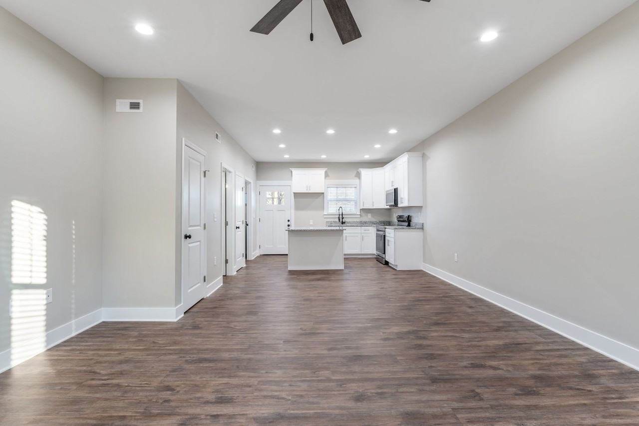 1346 Unity Dr Ne - Photo 4 of 18