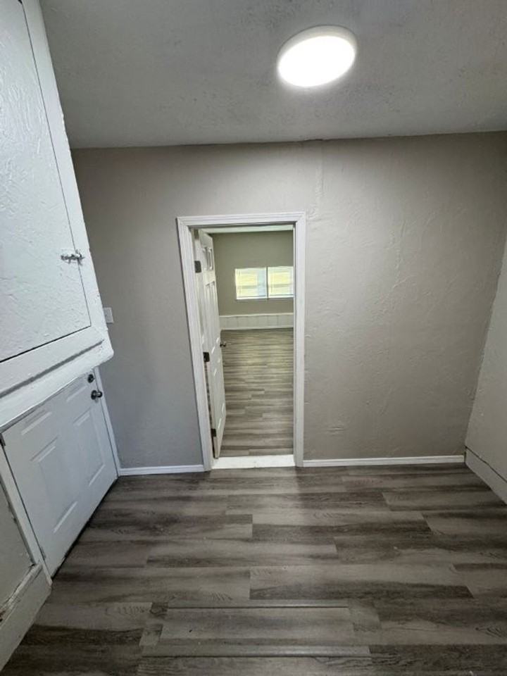 1933 Rulane Dr - Photo 6 of 18