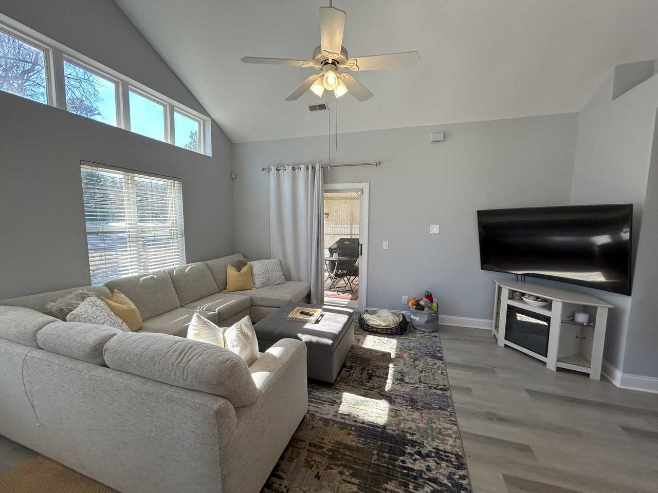 3414 Belmont Cir - Photo 3 of 50