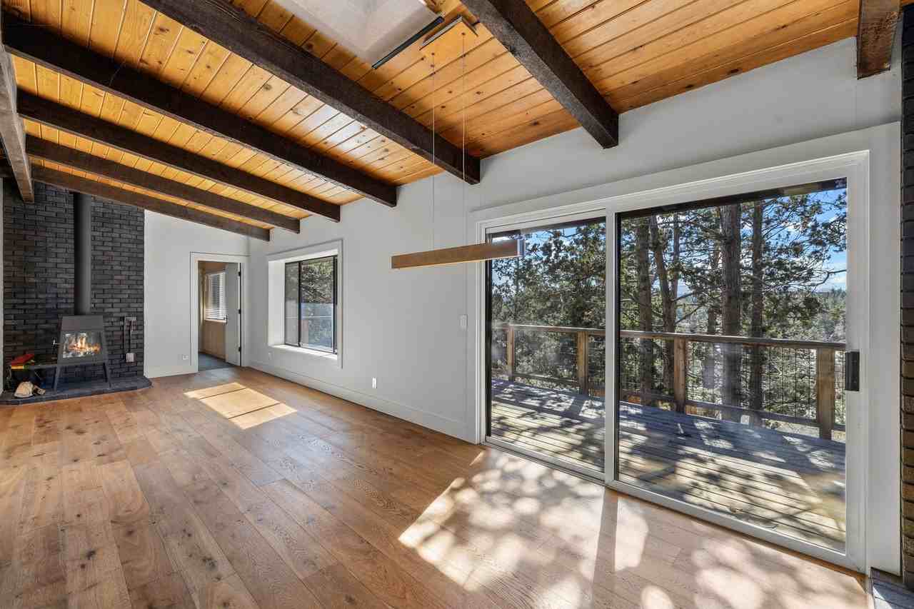 1595 Nw Quincy Ave - Photo 6 of 50