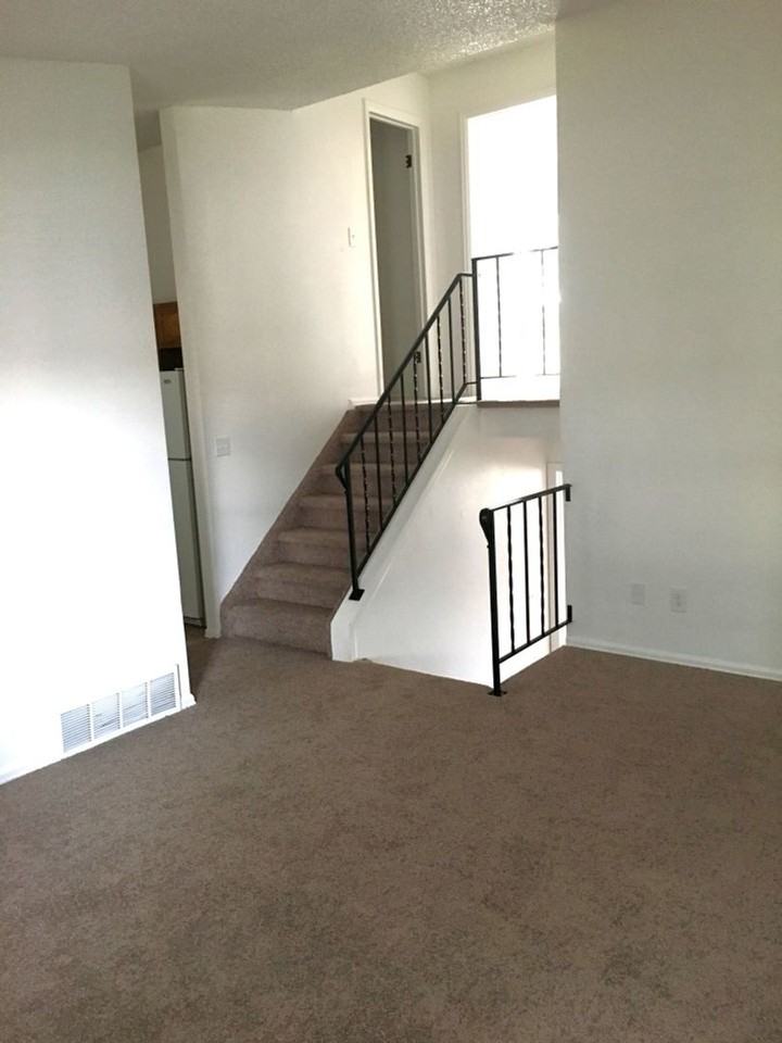4263 Moonbeam Dr - Photo 2 of 24