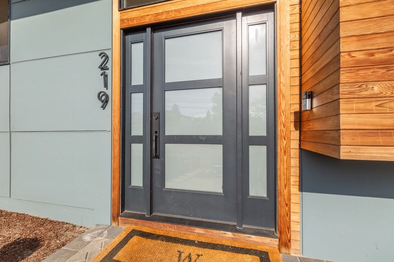 219 Nw 19th Ave - Photo 7 of 31