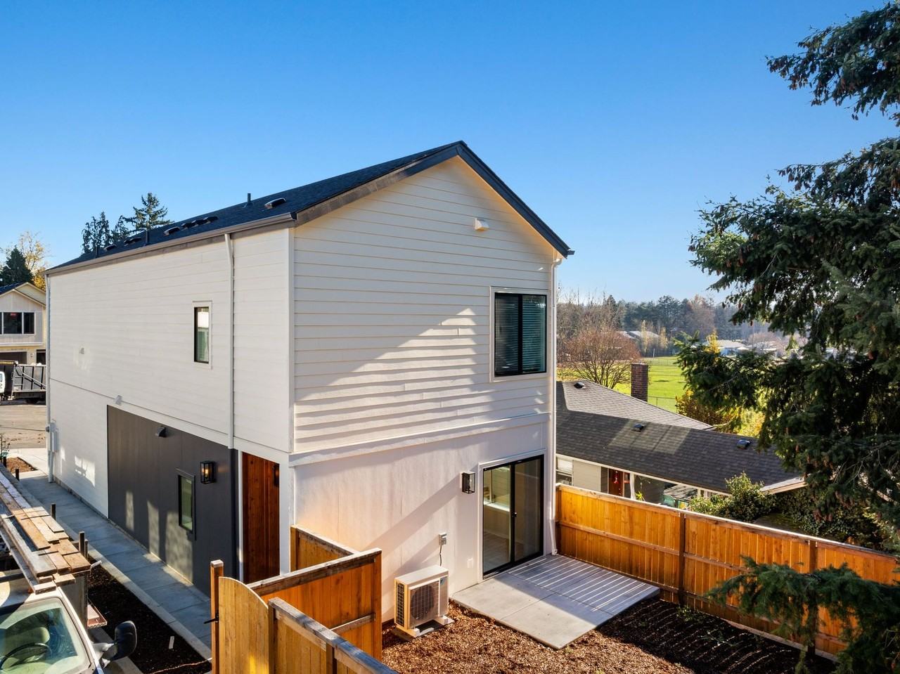 Introducing Your Dream Home: - Photo 4 of 50