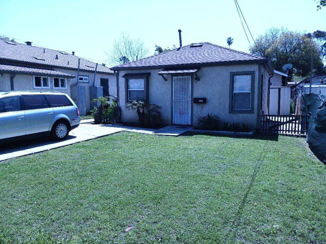 Paradise Dr & E 8th St