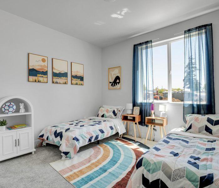 2385 Sprague Ln - Photo 3 of 25