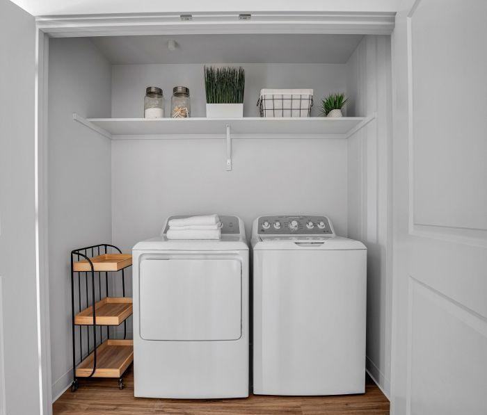 2385 Sprague Ln - Photo 5 of 25