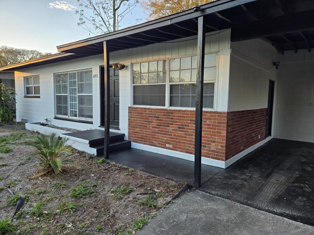 453 Oakhurst St - Photo 3 of 28