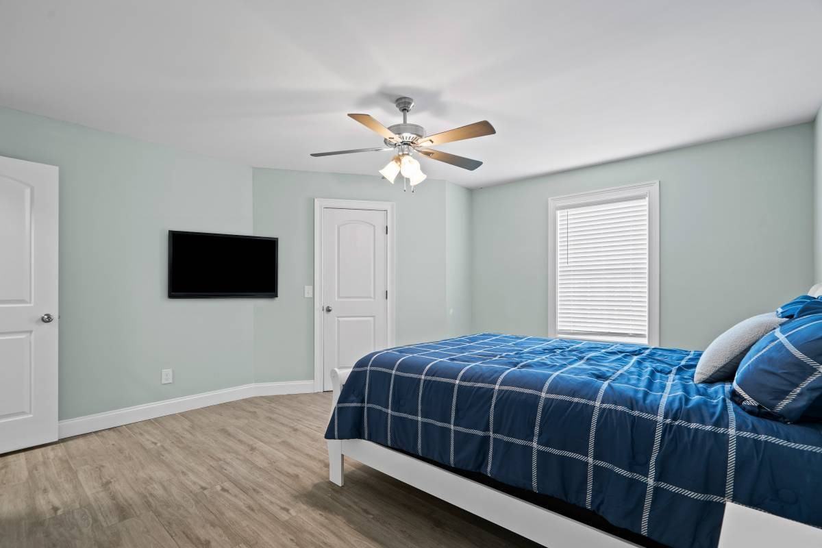 1184 1184 - Photo 5 of 21