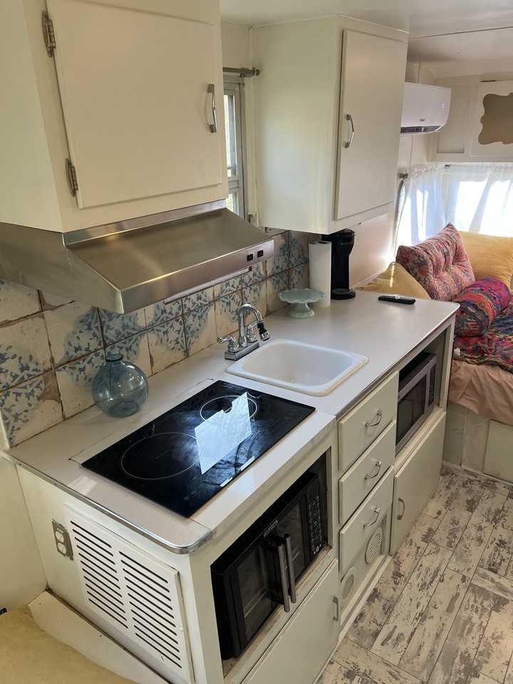 1436 Texas 124 #C - Photo 5 of 21