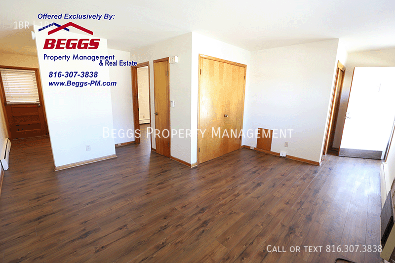 233 Bonaire St - Photo 3 of 9