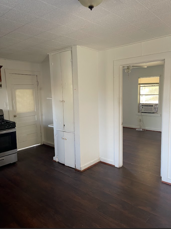 219 University Ave - Photo 3 of 18