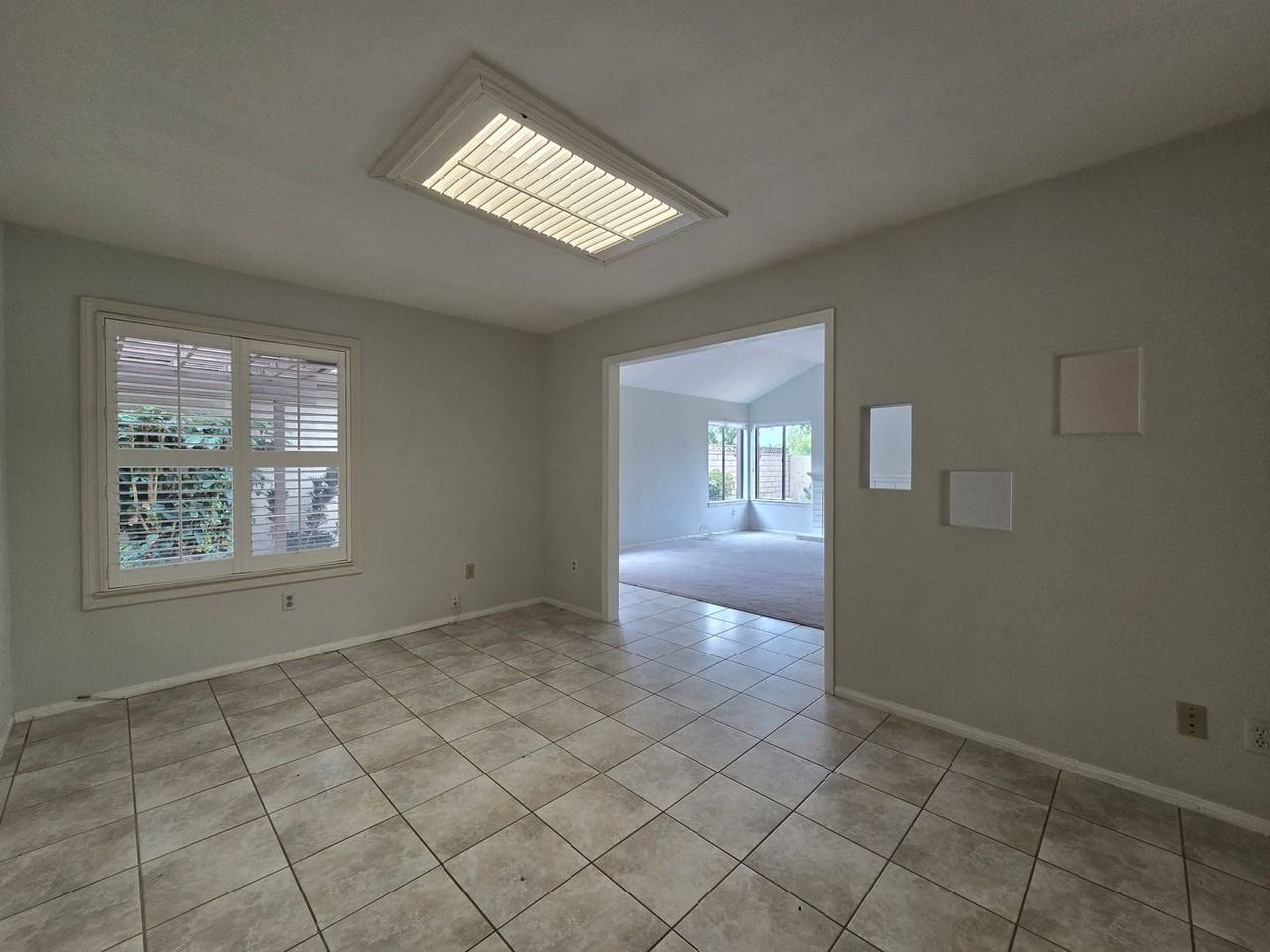 2960 Hyde Park Cir - Photo 7 of 23