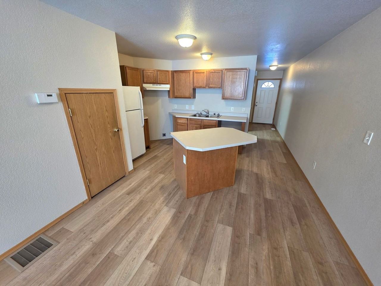 1823 Montana St - Photo 4 of 22