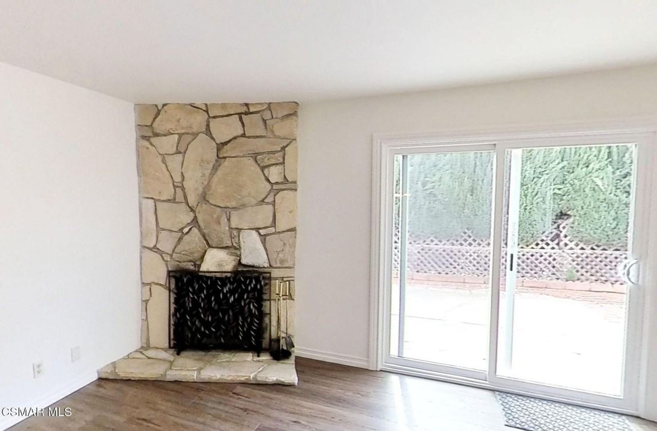 2542 Sirius St - Photo 6 of 37