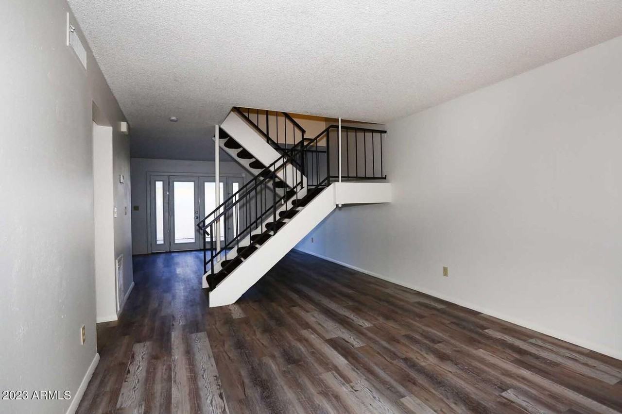 4505 S Mill Ave - Photo 2 of 20