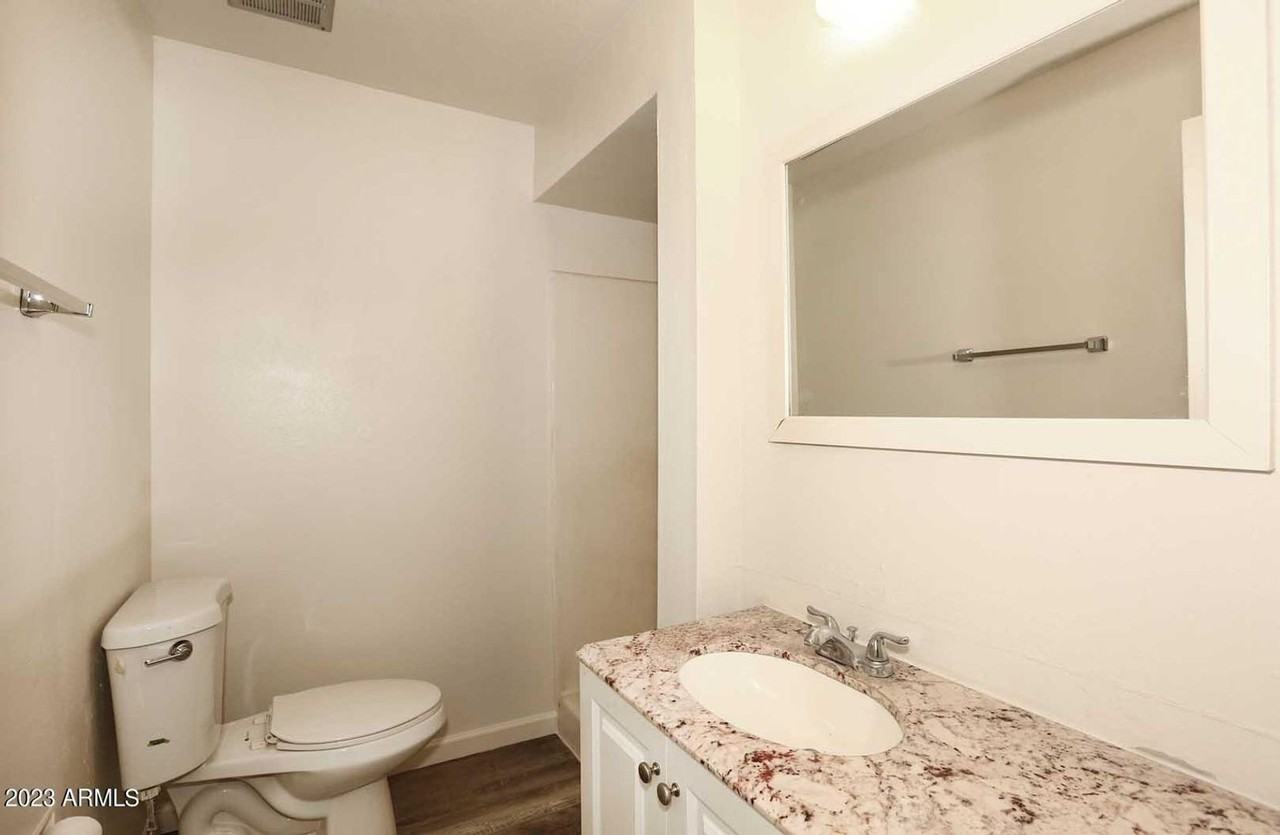 4505 S Mill Ave - Photo 4 of 20