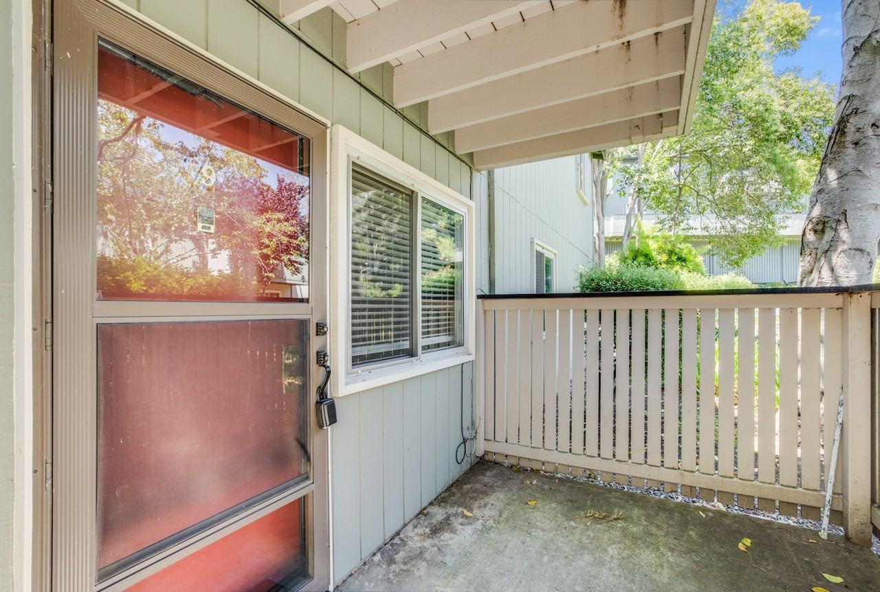 413 Piccadilly Pl #9 - Photo 2 of 25