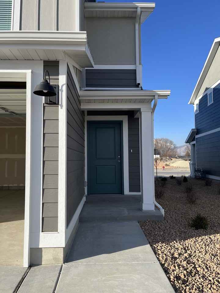 584 W 1890 S #1160 - Photo 2 of 11