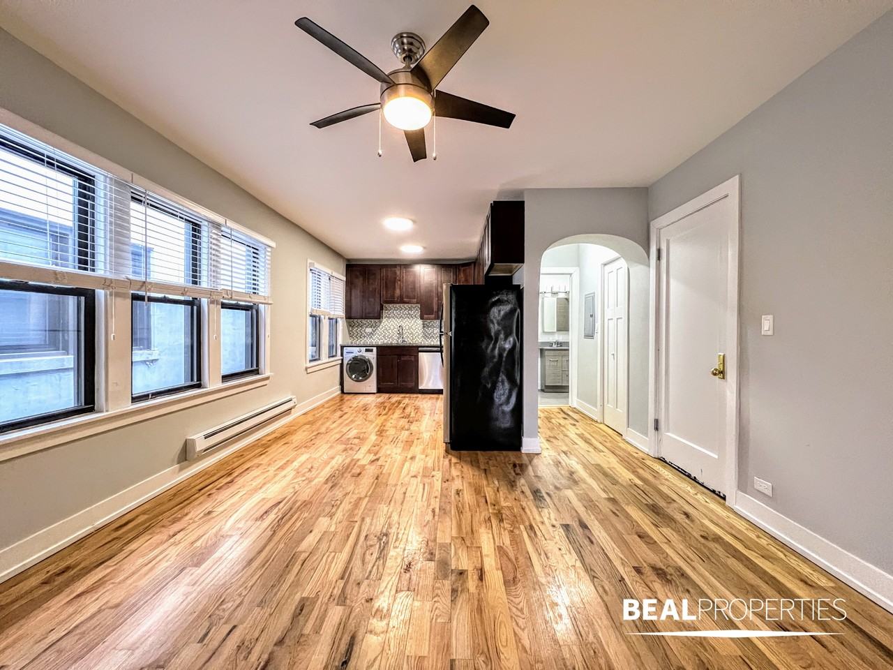 545 Chestnut St - Photo 2 of 14