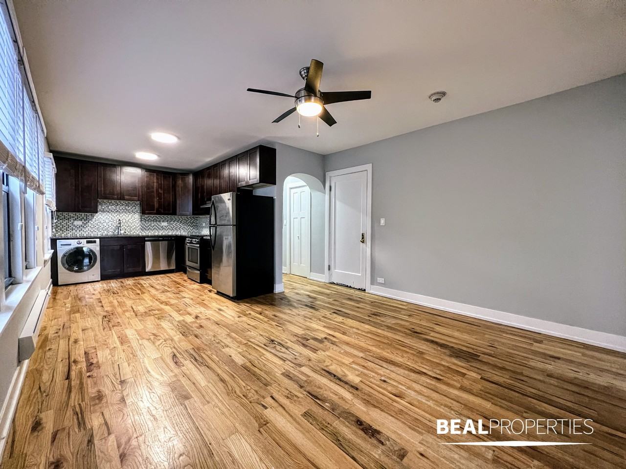 545 Chestnut St - Photo 3 of 14
