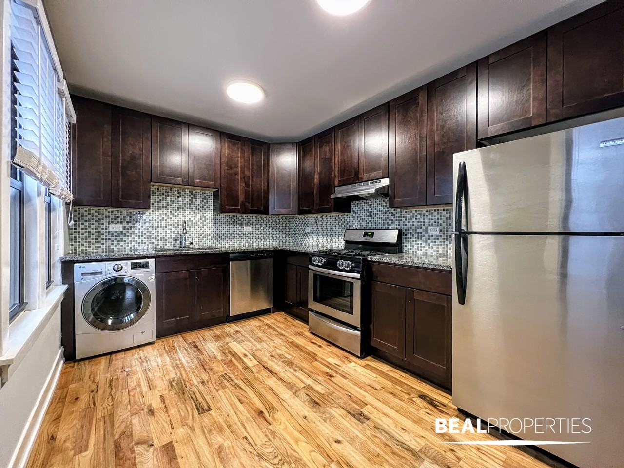 545 Chestnut St - Photo 5 of 14
