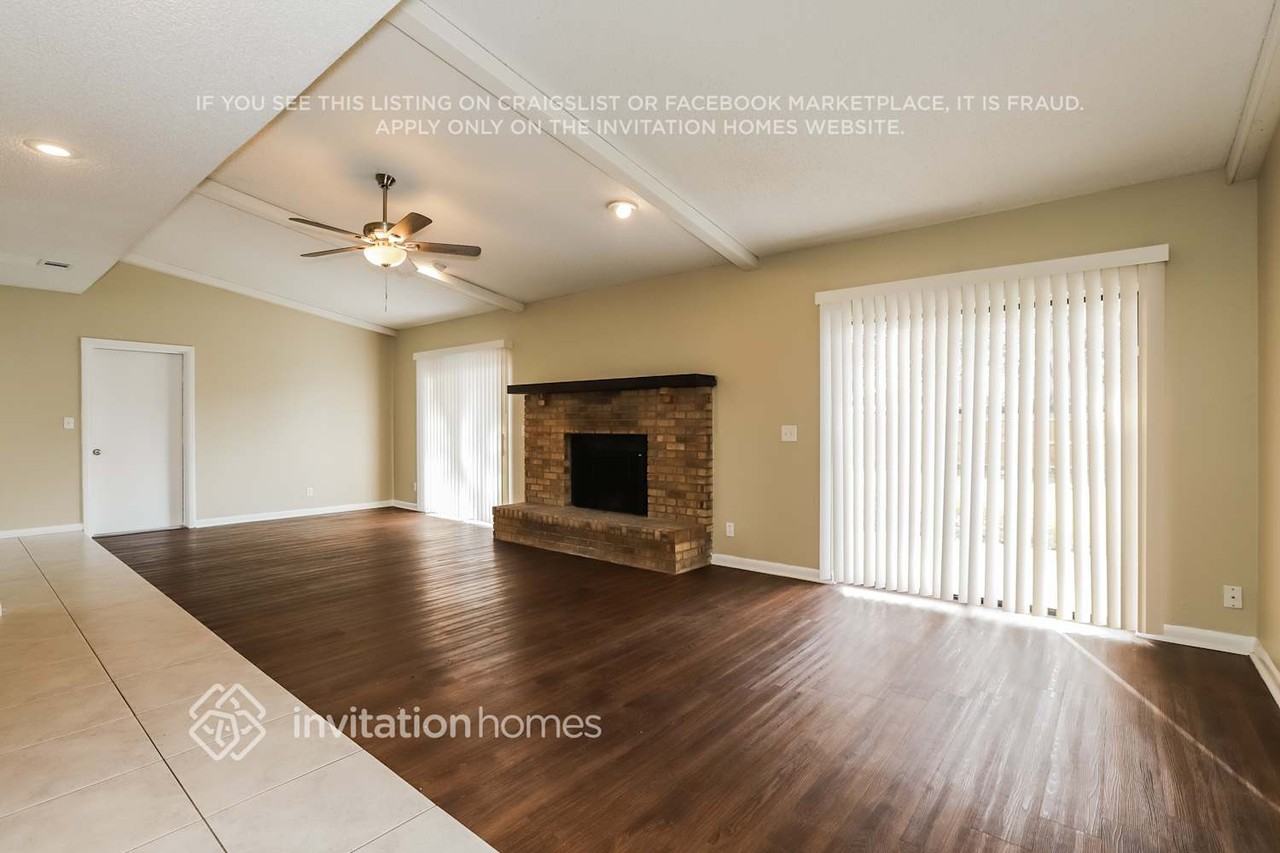 8502 Dee Cir - Photo 4 of 17