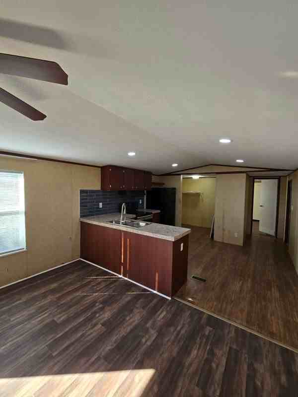 5381 County Road 3300 - Photo 3 of 12