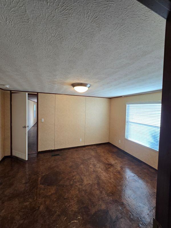 5381 County Road 3300 - Photo 6 of 12