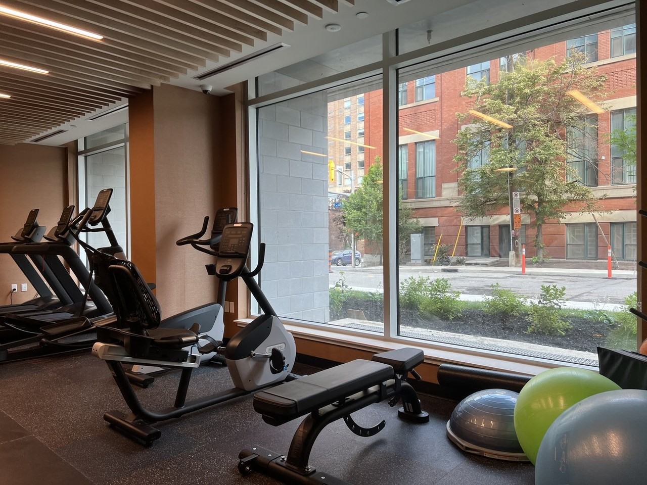 250 Besserer St - Photo 2 of 35