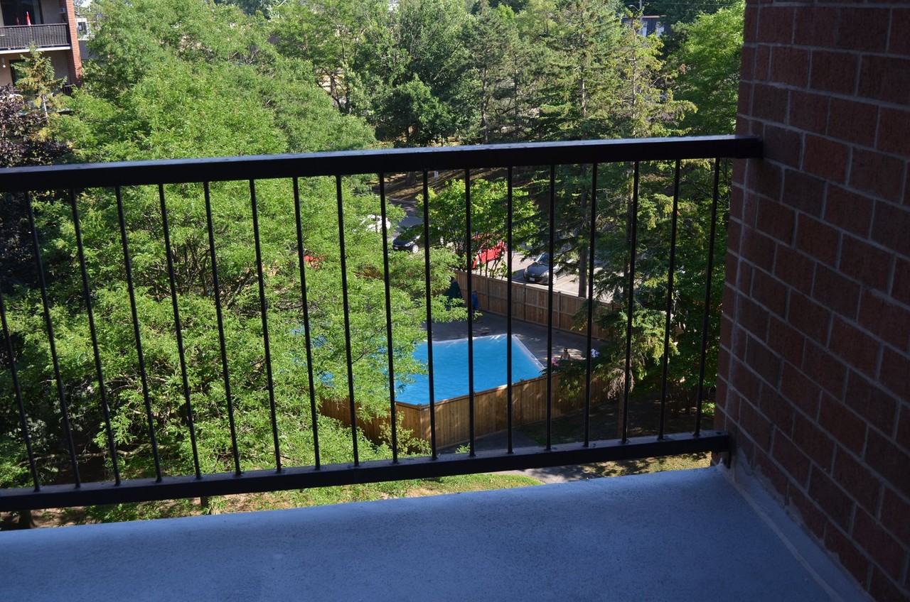 2630 Southvale Cres - Photo 2 of 18