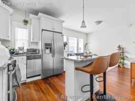 featured image of 80 Bowdoin St #1