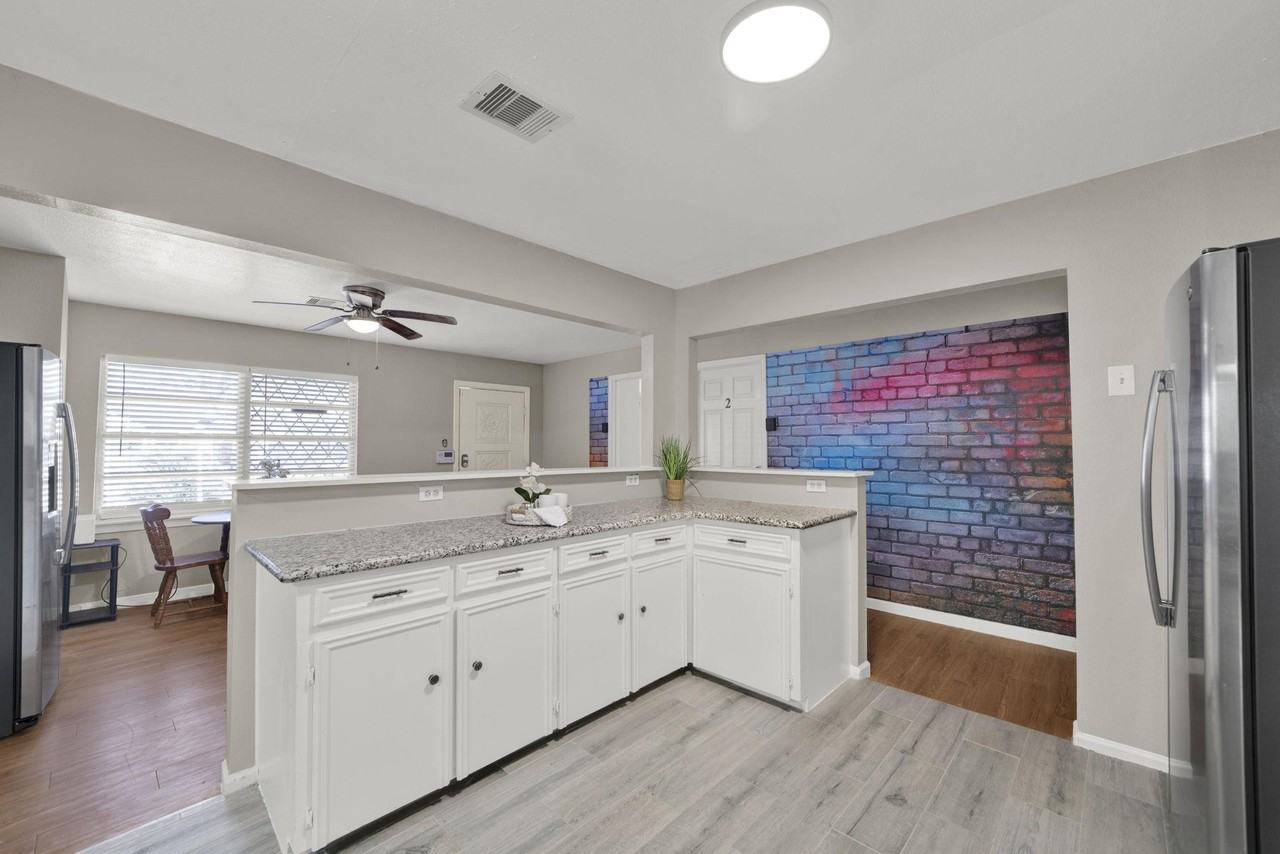 Noah St - Photo 4 of 17