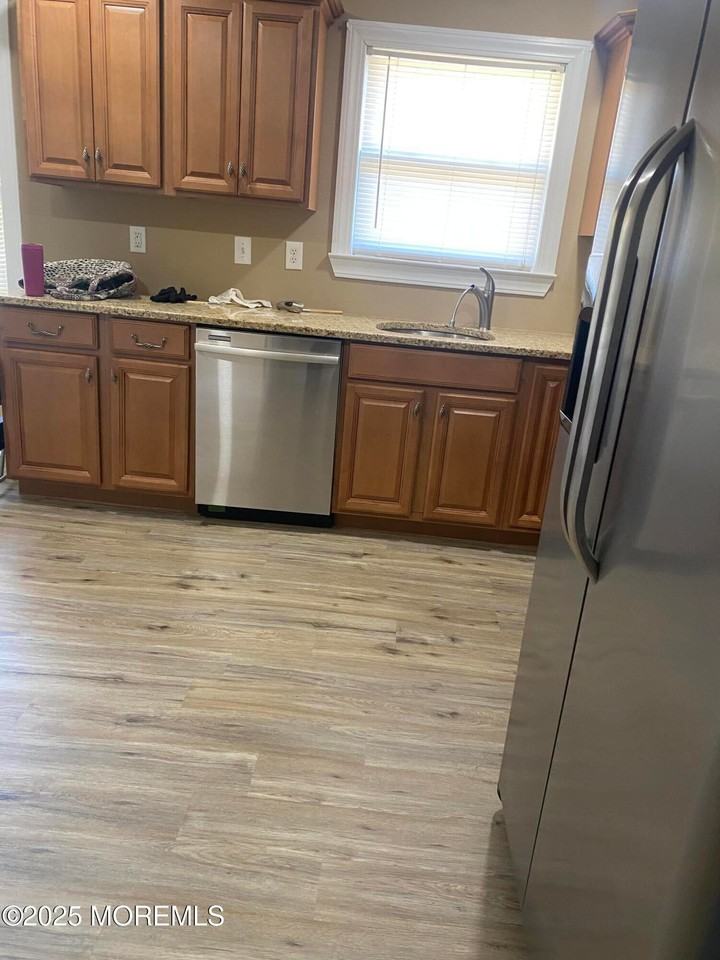 2285 Mount Hope Ln - Photo 5 of 10