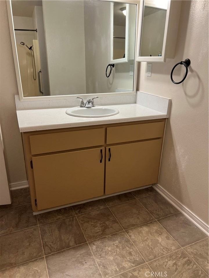 4531 Cover St - Photo 4 of 6