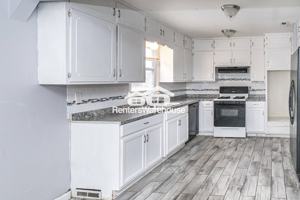 featured image of 10741 Cambridge Ave